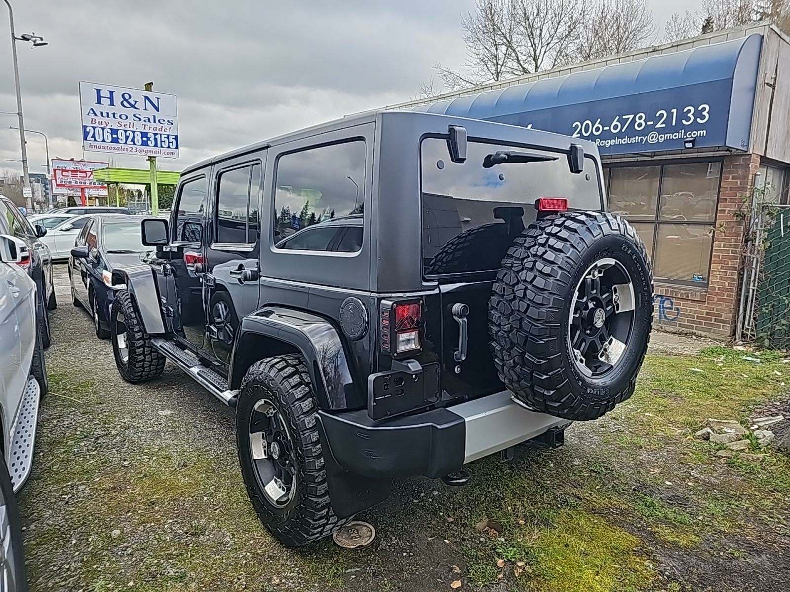 Jeep Wrangler Unlimited Sahara снимка Jeep Wrangler Unlimited Sahara