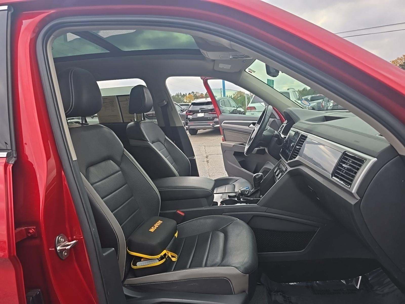 2022 Volkswagen Atlas 3.6L SEL Premium R-Line AWD