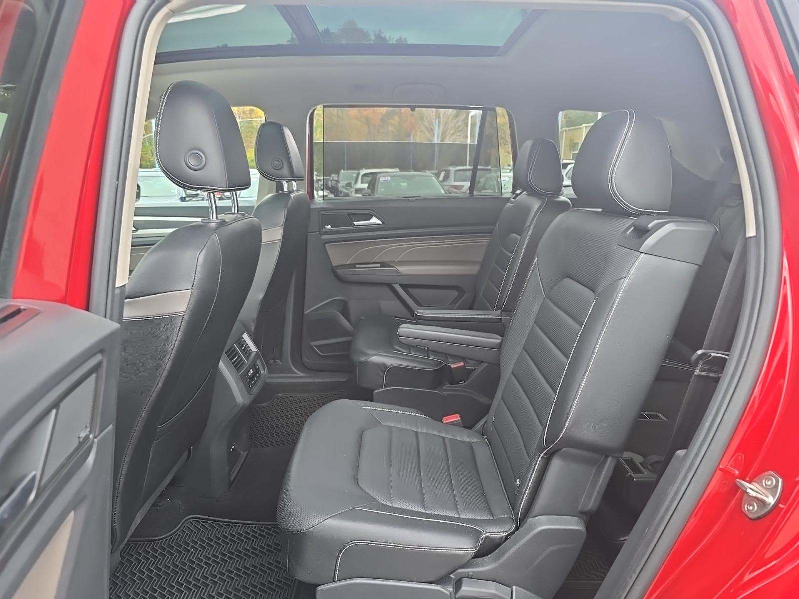 2022 Volkswagen Atlas 3.6L SEL Premium R-Line AWD