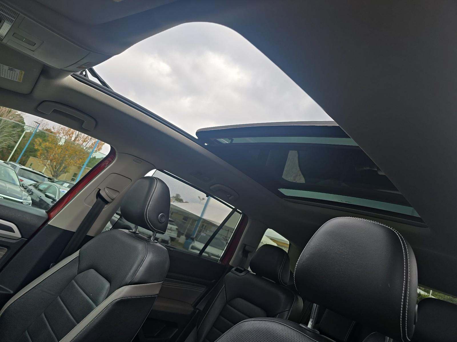 2022 Volkswagen Atlas 3.6L SEL Premium R-Line AWD