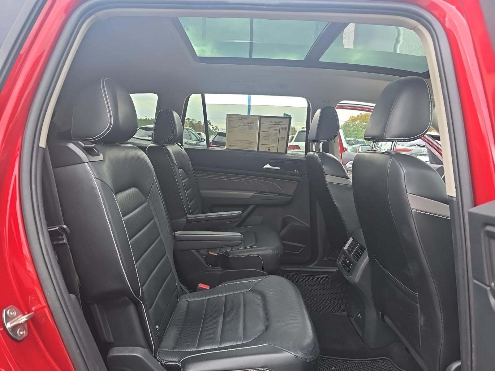 2022 Volkswagen Atlas 3.6L SEL Premium R-Line AWD