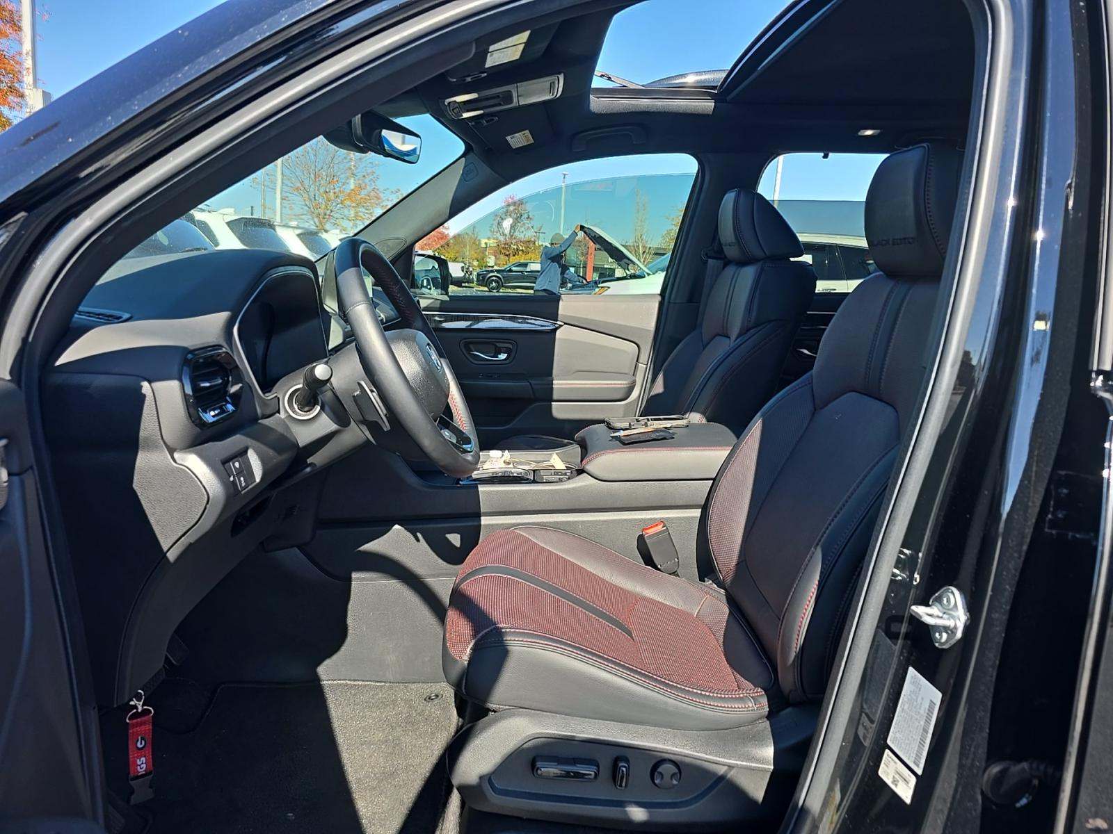 2025 Honda Pilot Black Edition AWD