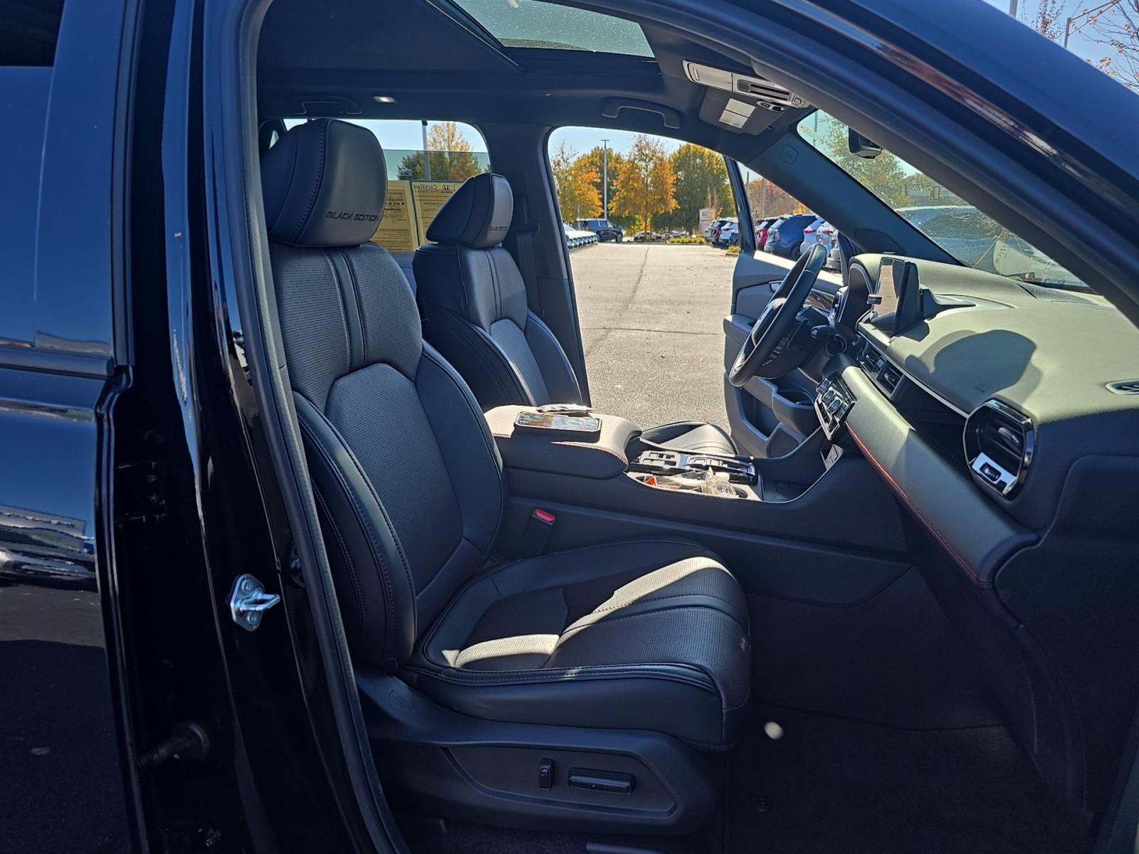2025 Honda Pilot Black Edition AWD
