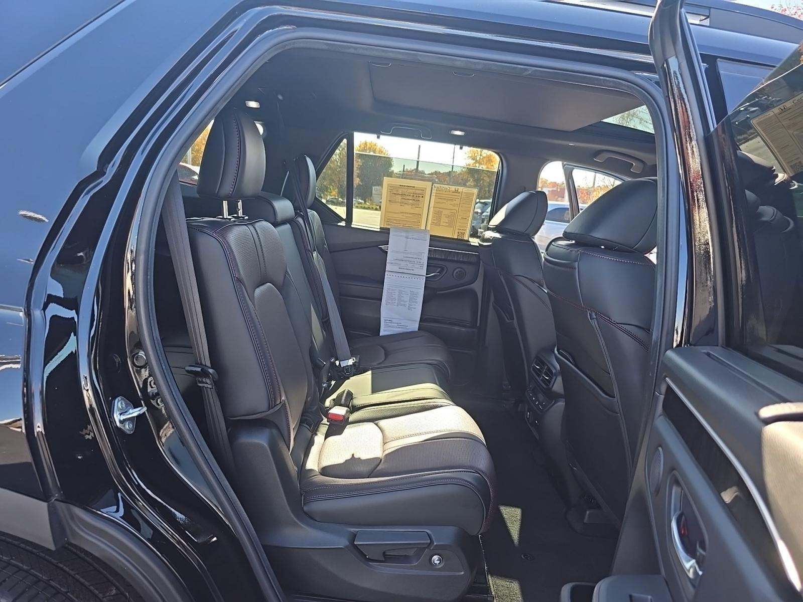 2025 Honda Pilot Black Edition AWD