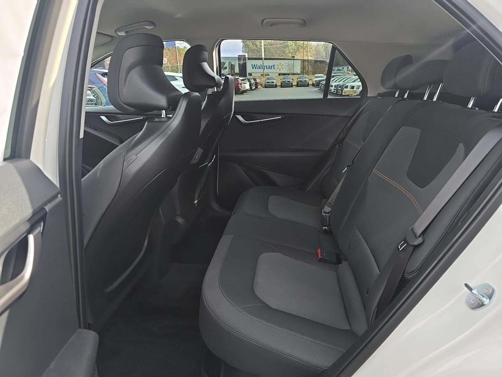 2025 Kia Niro LX FWD