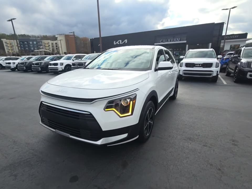 2025 Kia Niro LX FWD