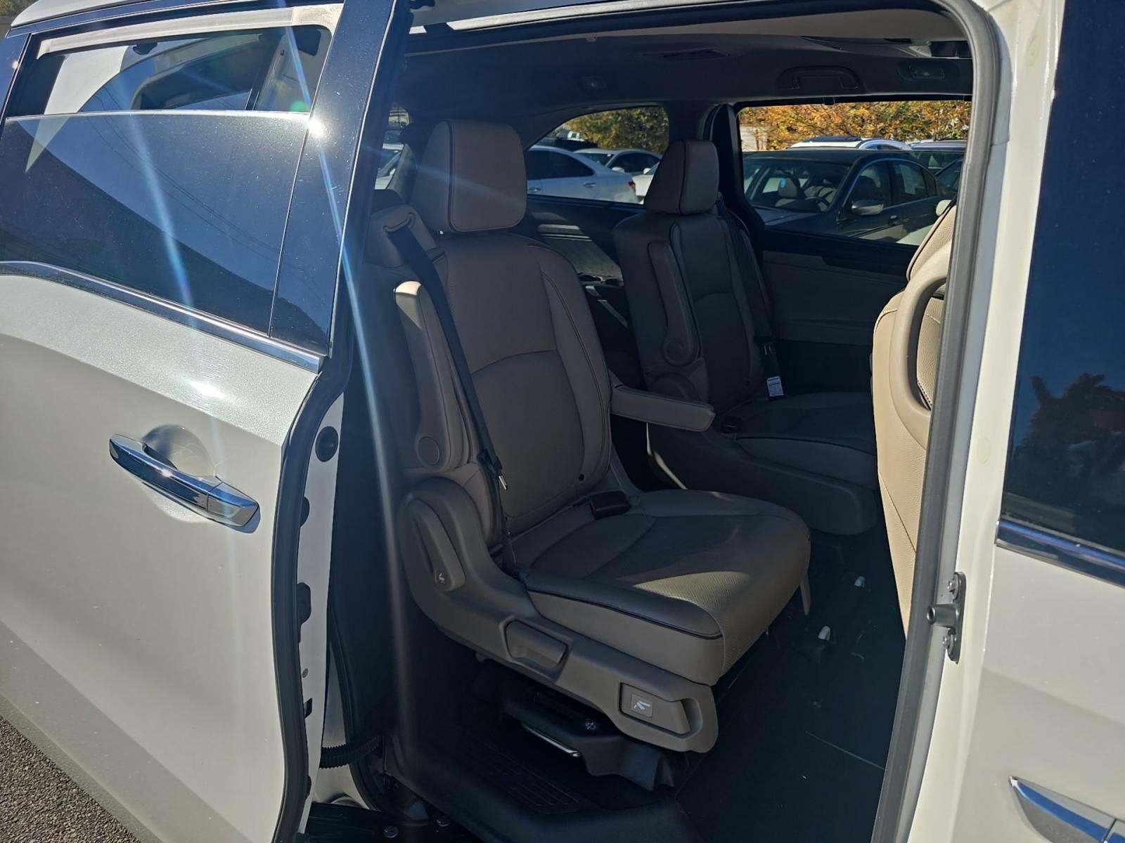 2023 Honda Odyssey Elite FWD