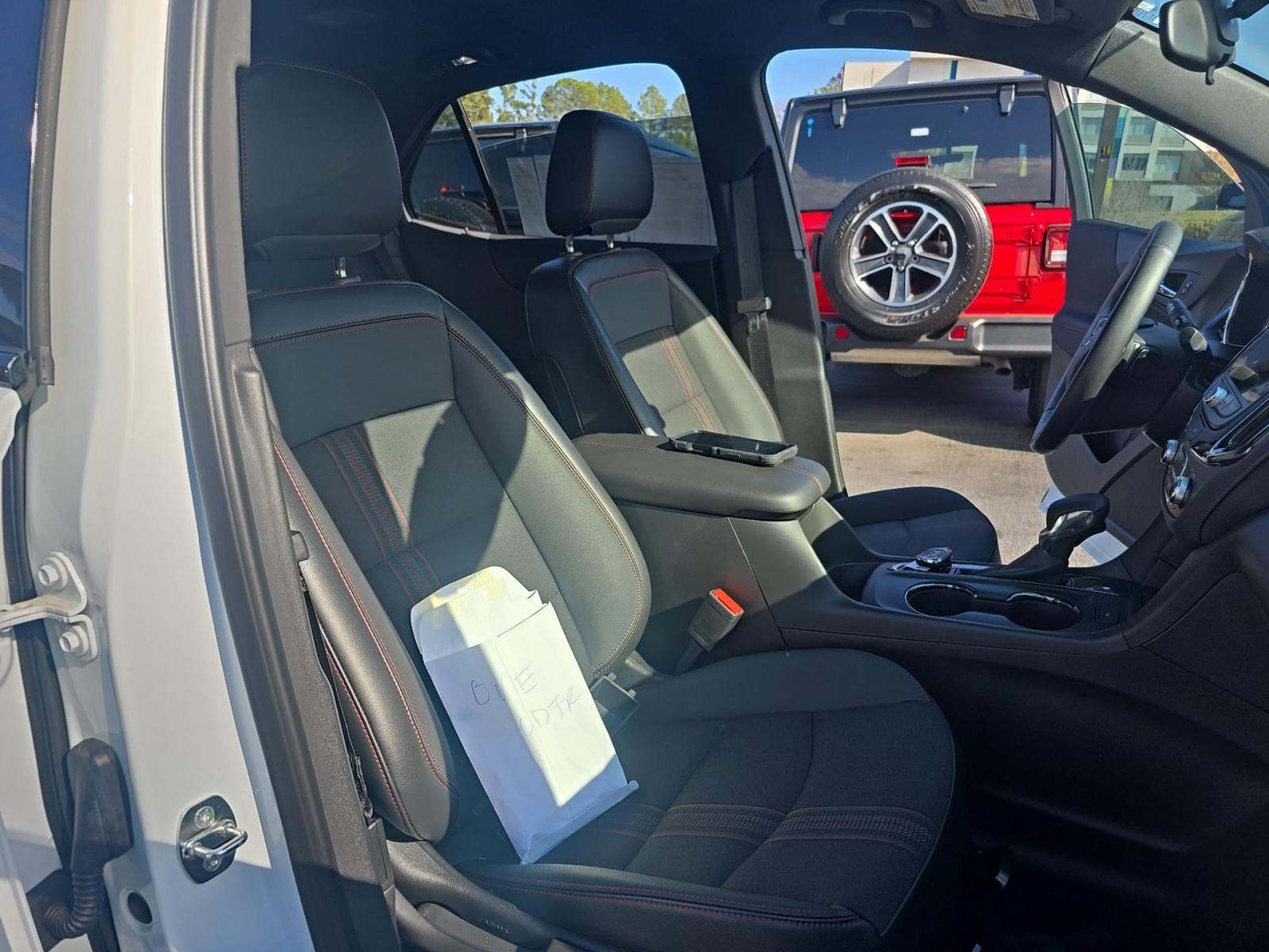 2023 Chevrolet Equinox RS FWD