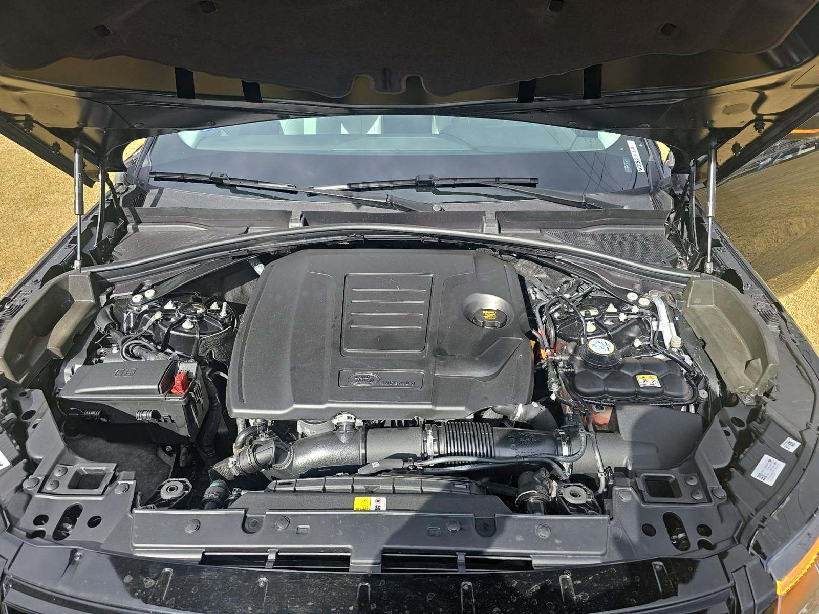 2025 Land Rover Range Rover Velar Dynamic SE AWD