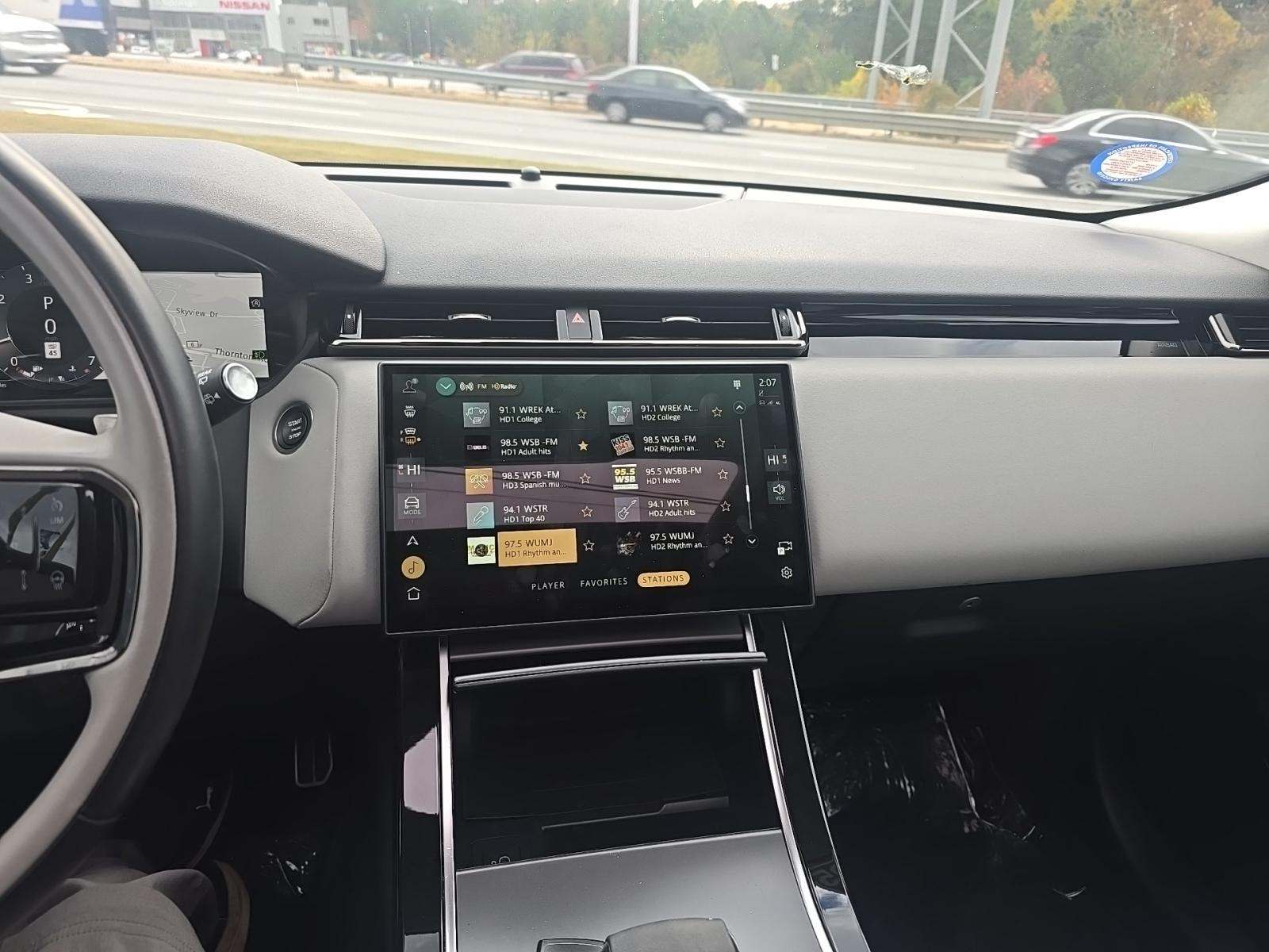 2025 Land Rover Range Rover Velar Dynamic SE AWD