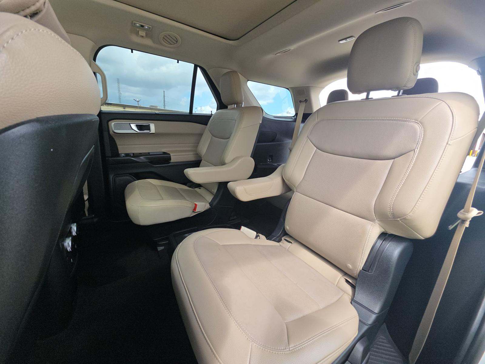 FORD EXPLORER - 9