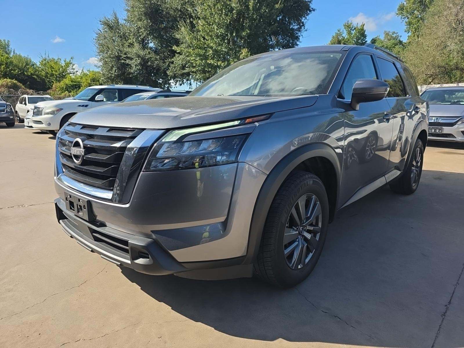 2023 Nissan Pathfinder SV FWD