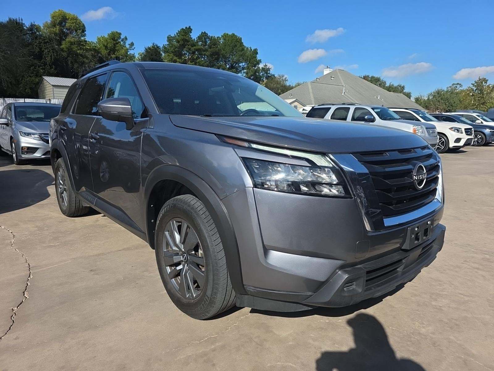 2023 Nissan Pathfinder SV FWD