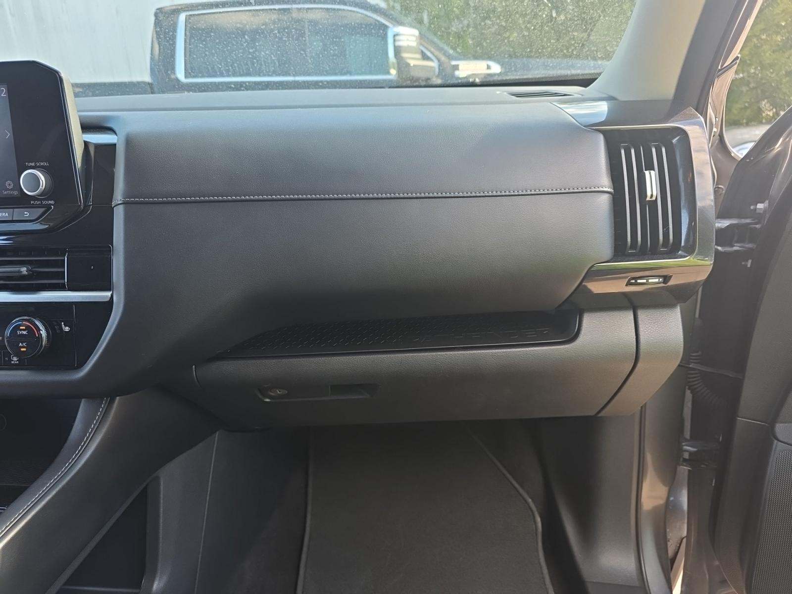 2023 Nissan Pathfinder SV FWD