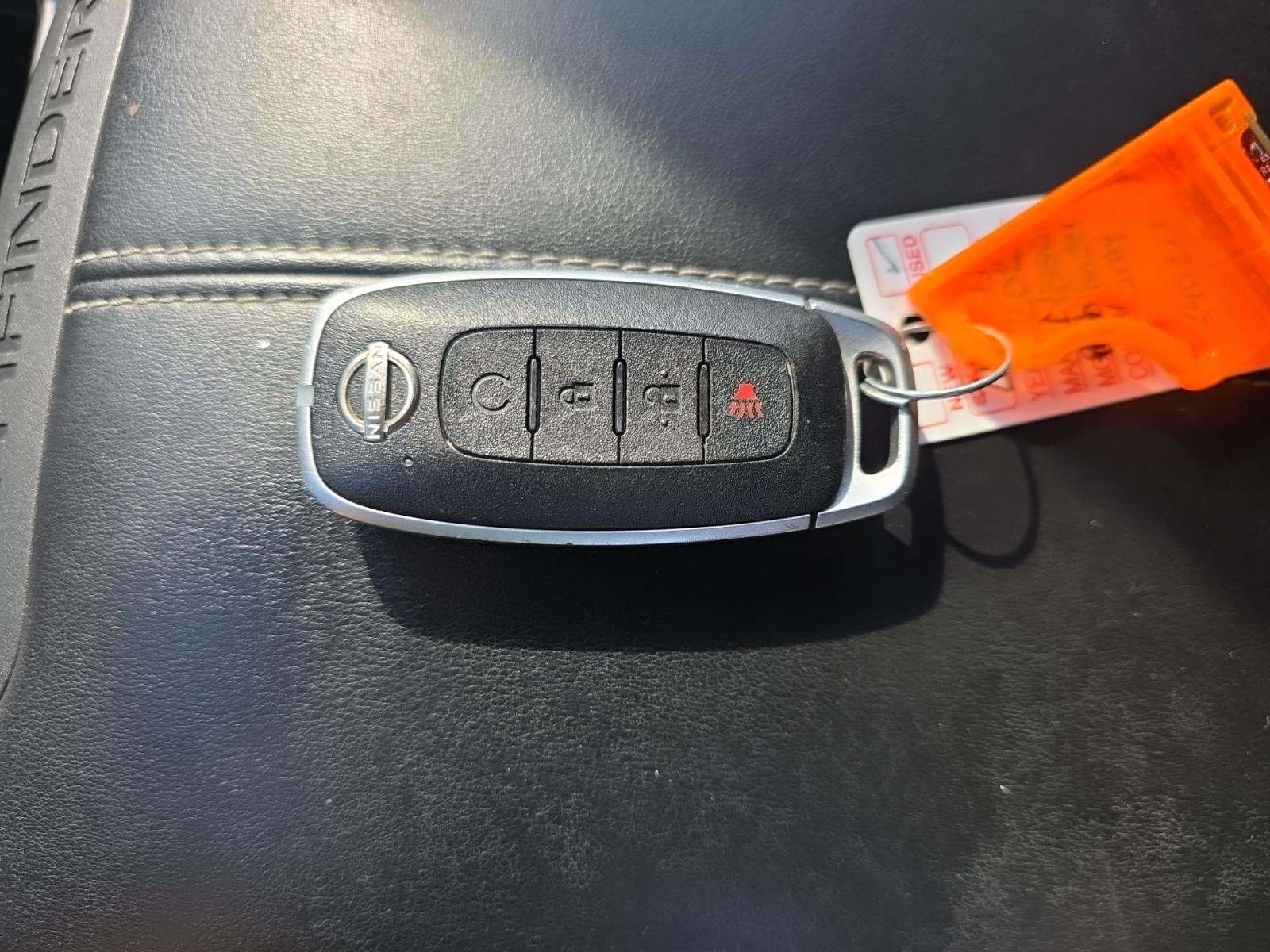 2023 Nissan Pathfinder SV FWD