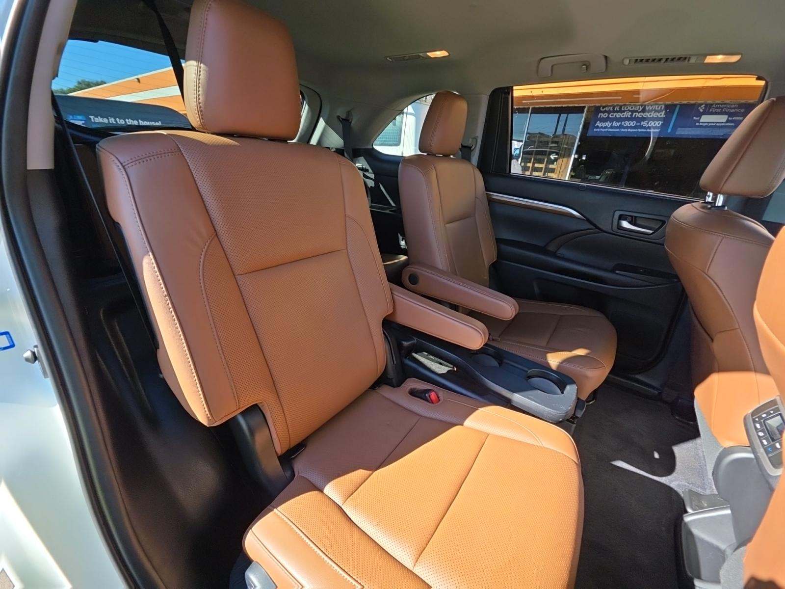 2019 Toyota Highlander Limited FWD