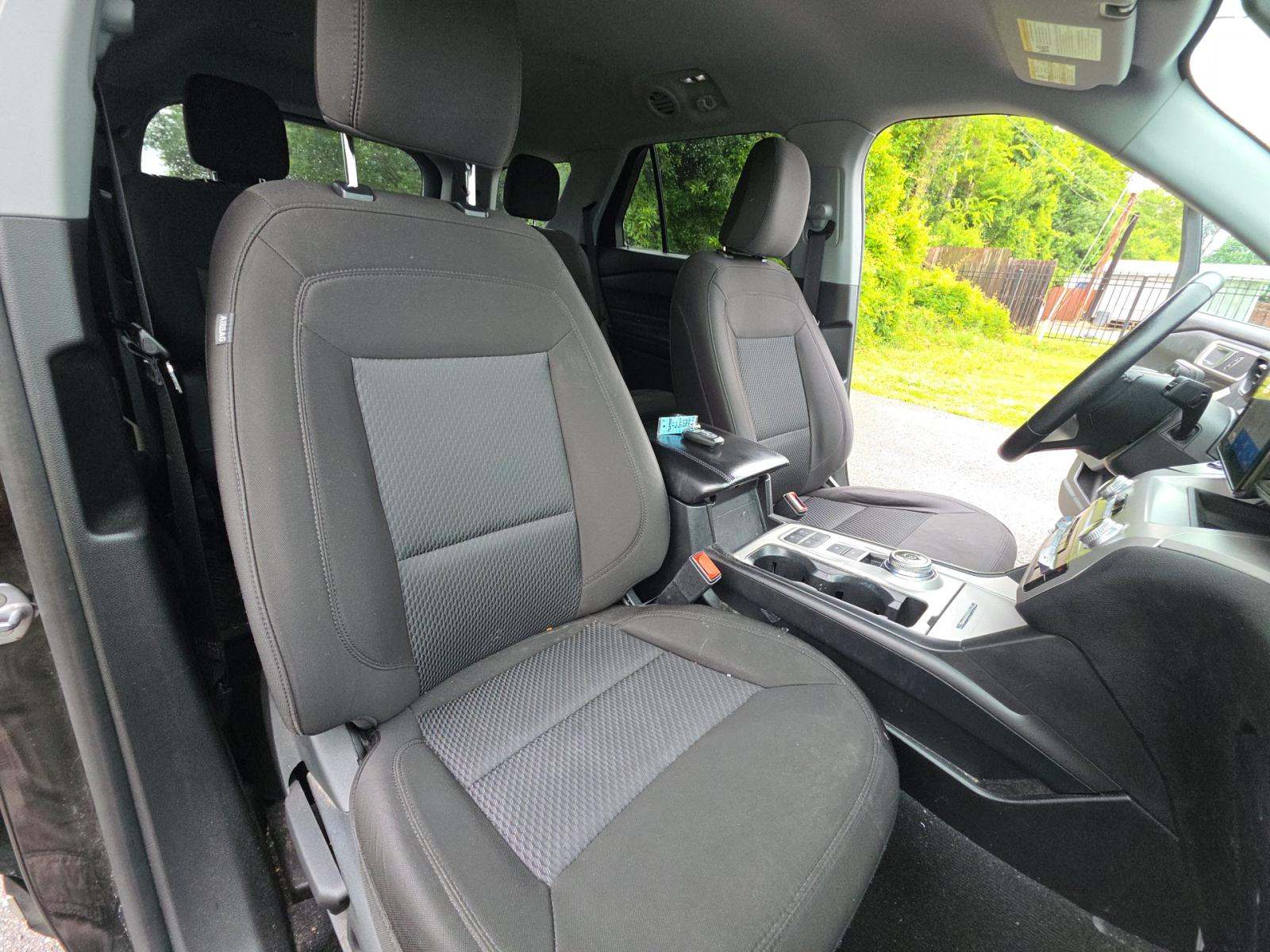 2023 Ford Explorer XLT RWD