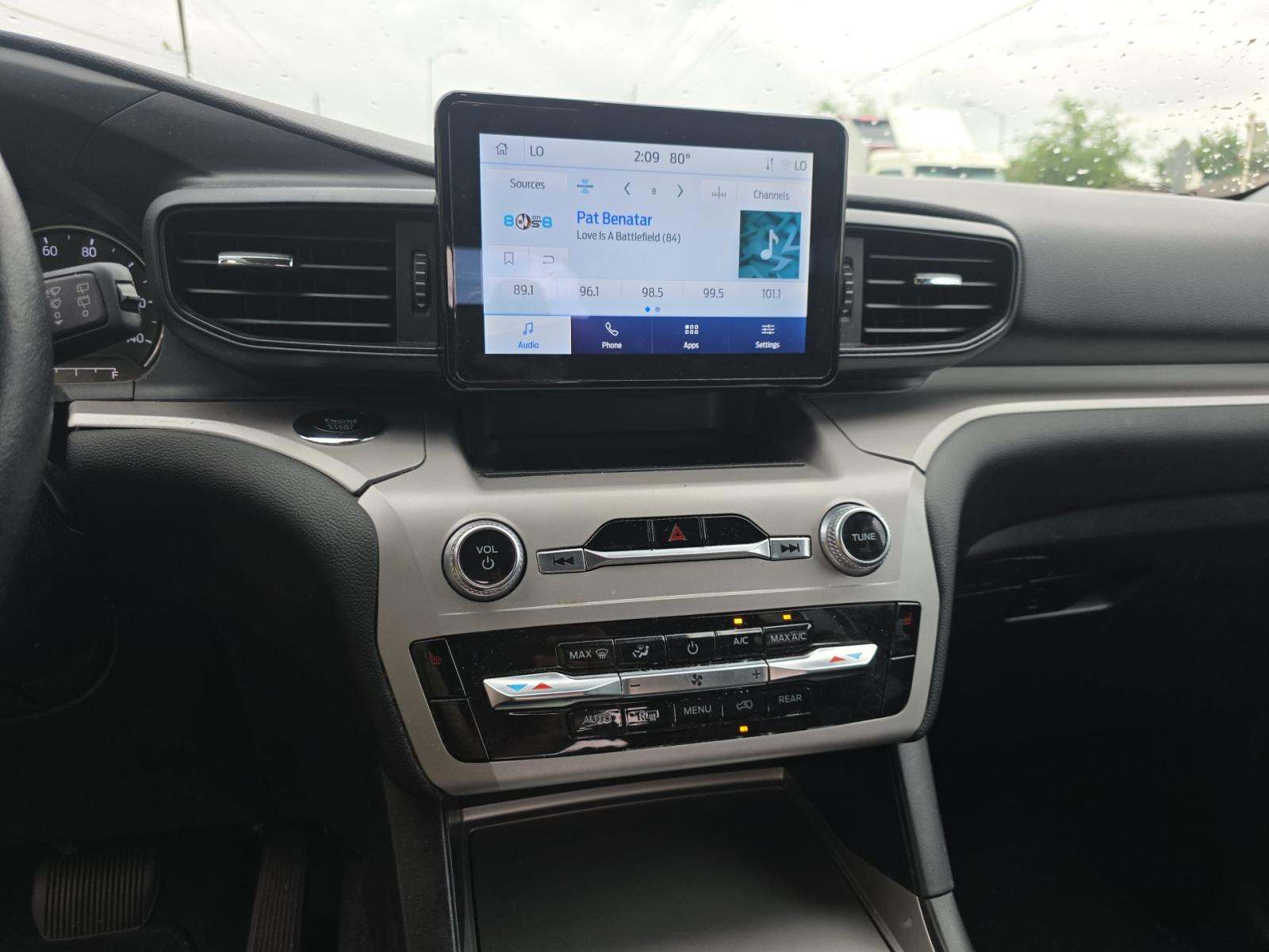 2023 Ford Explorer XLT RWD