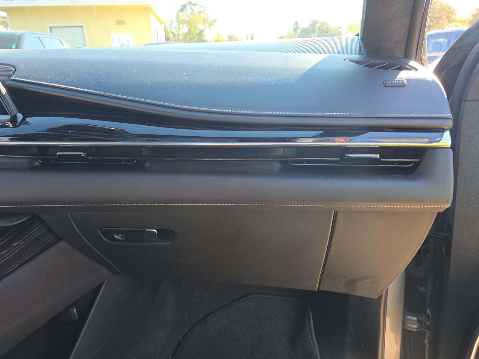 2023 Cadillac Escalade ESV V-Series AWD