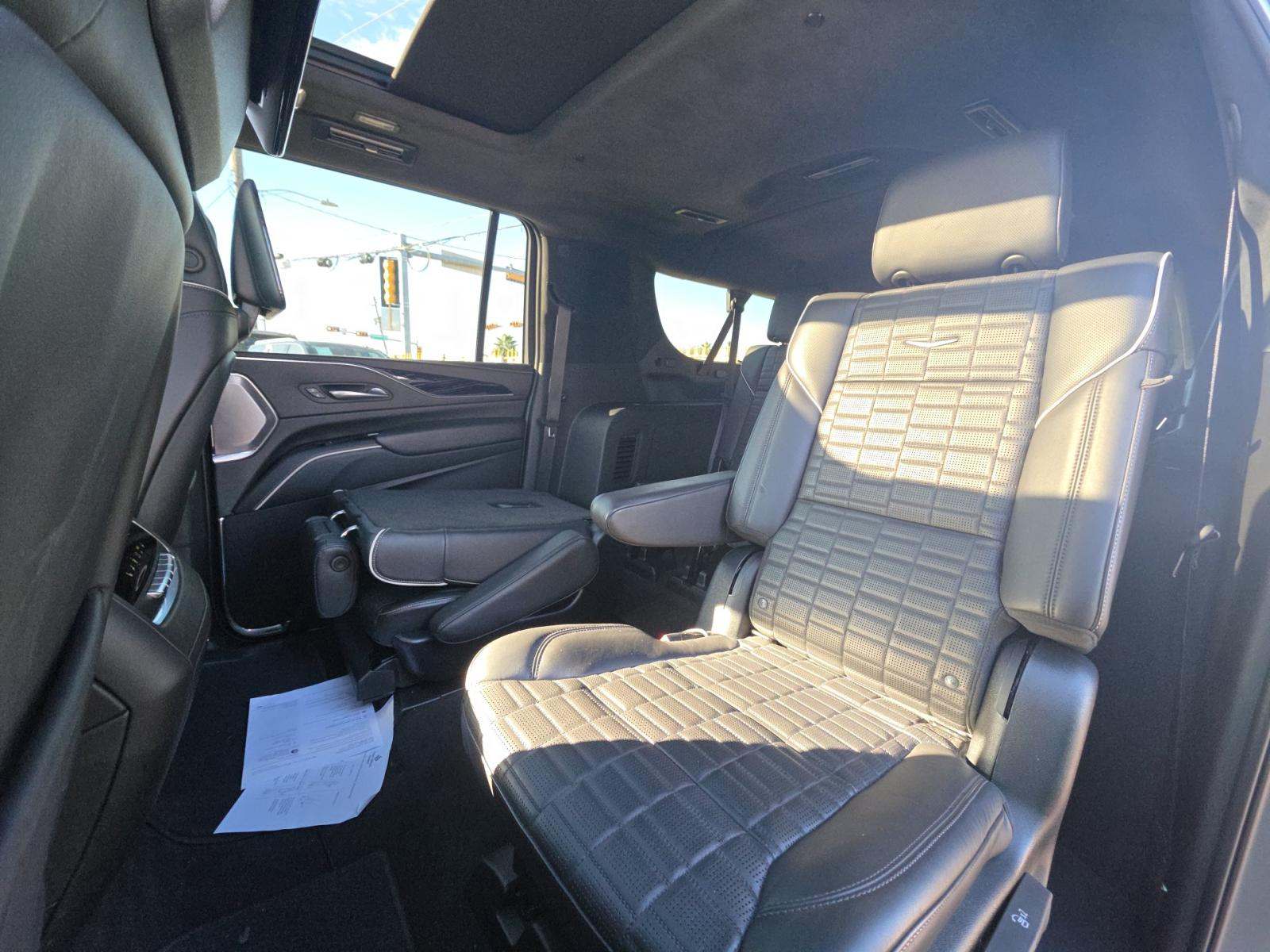 2023 Cadillac Escalade ESV V-Series AWD