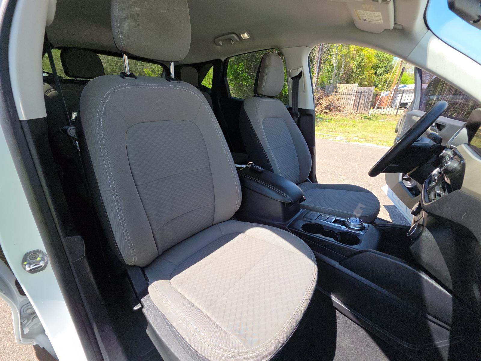 2022 Ford Escape SE FWD