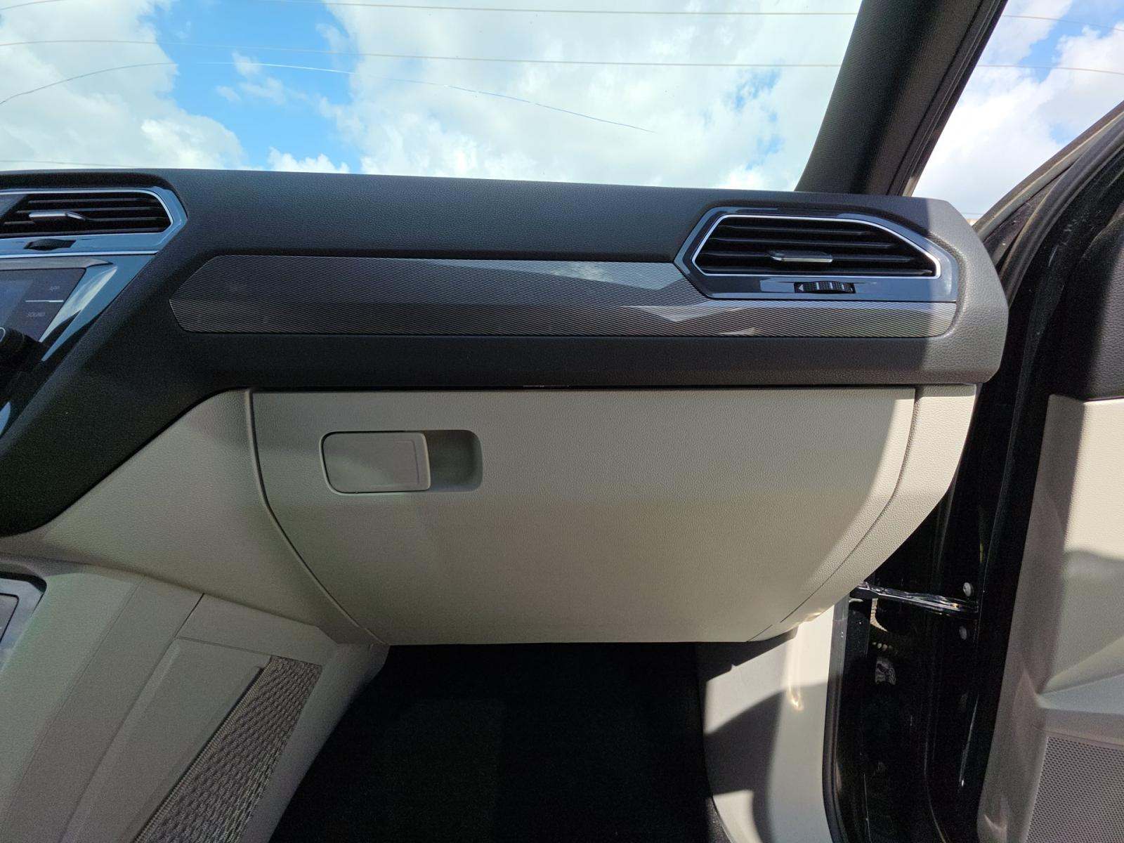 2022 Volkswagen Tiguan 2.0T SE R-Line Black AWD