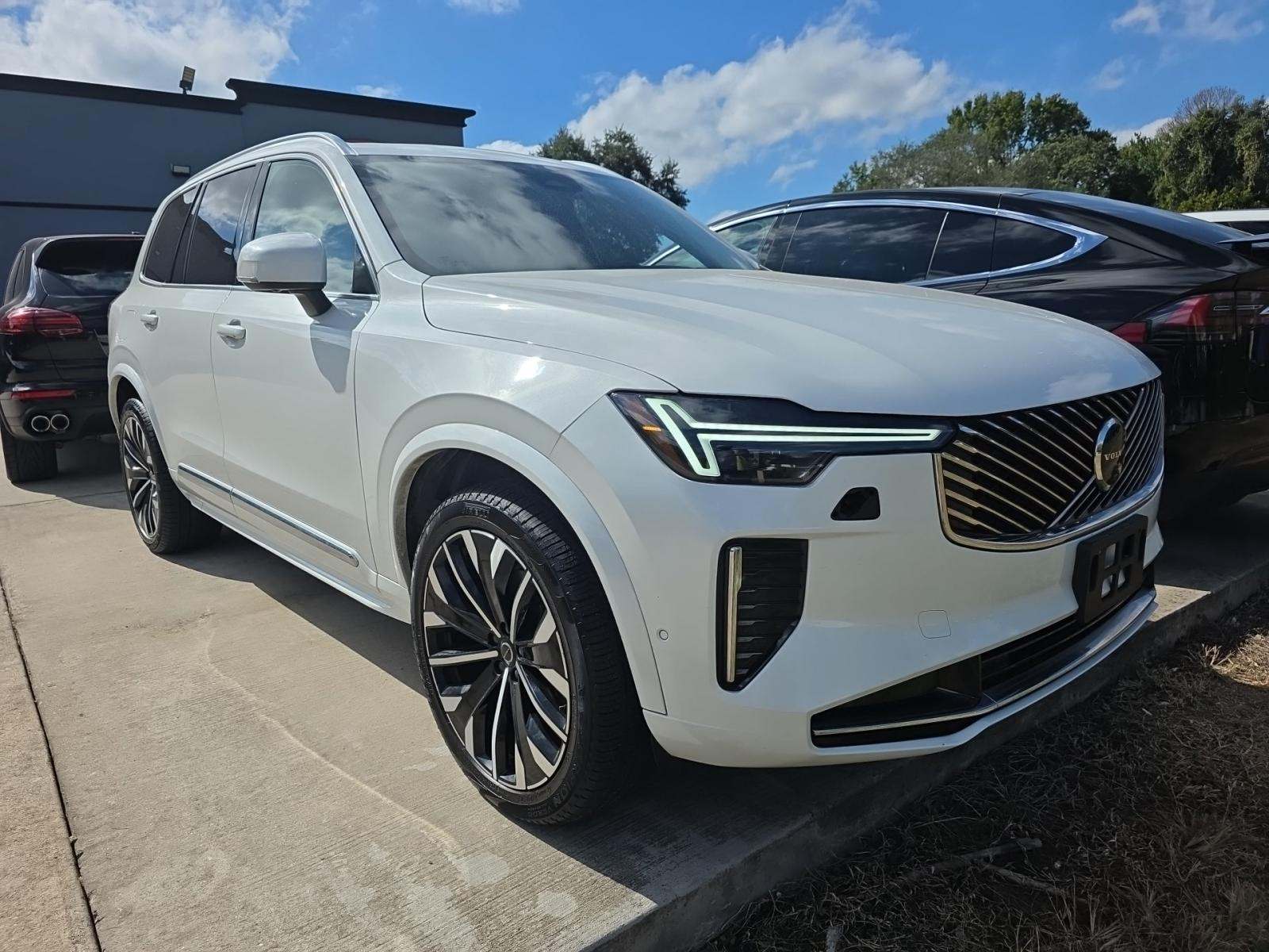 2025 Volvo XC90 B6 Plus AWD