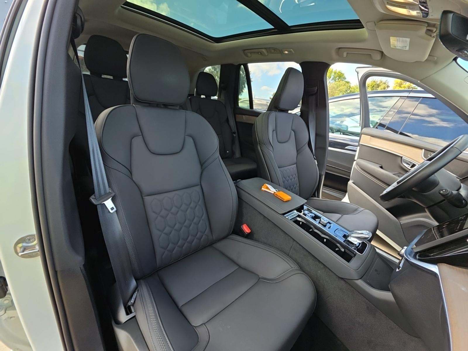 2025 Volvo XC90 B6 Plus AWD