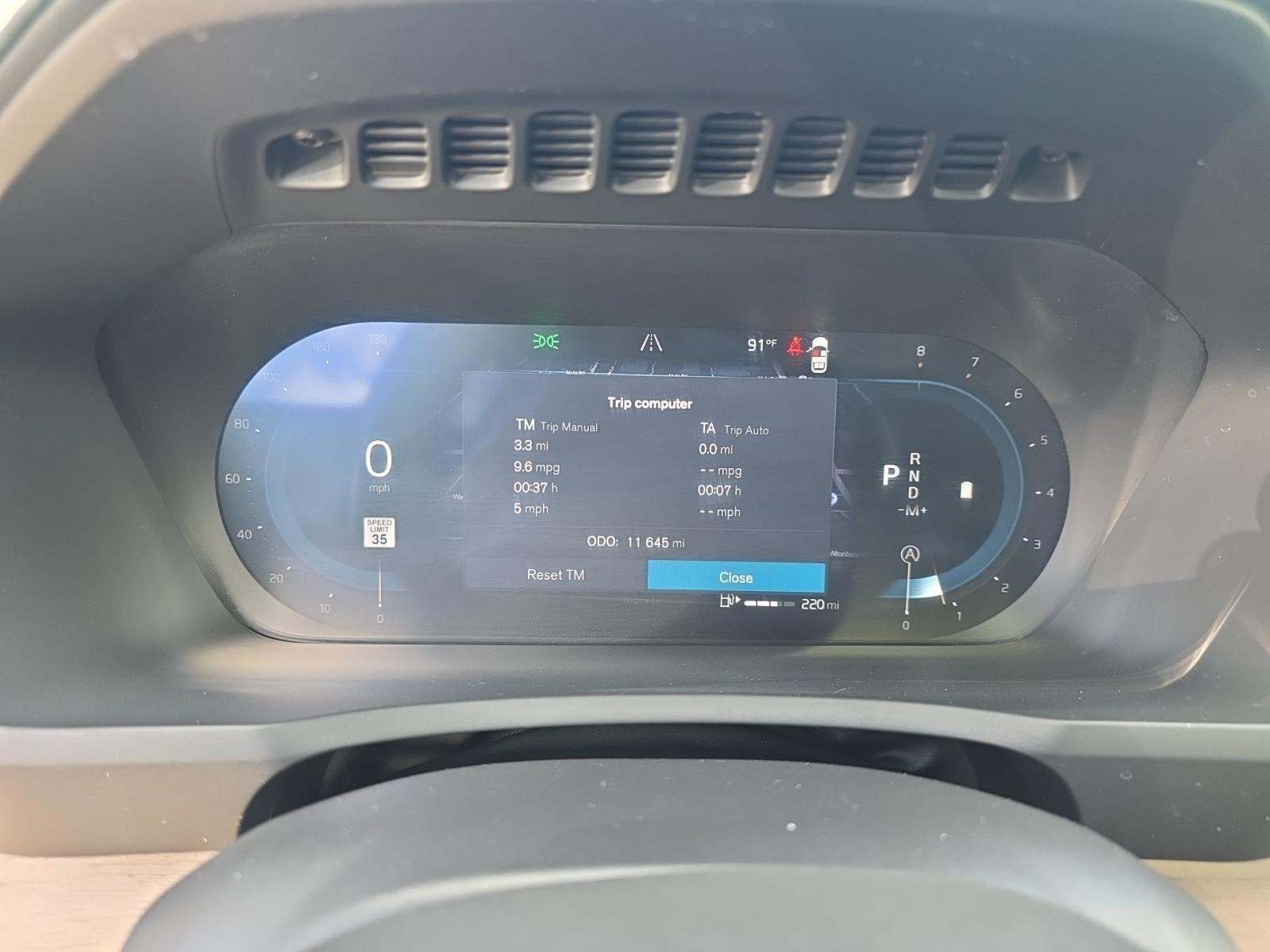 2025 Volvo XC90 B6 Plus AWD