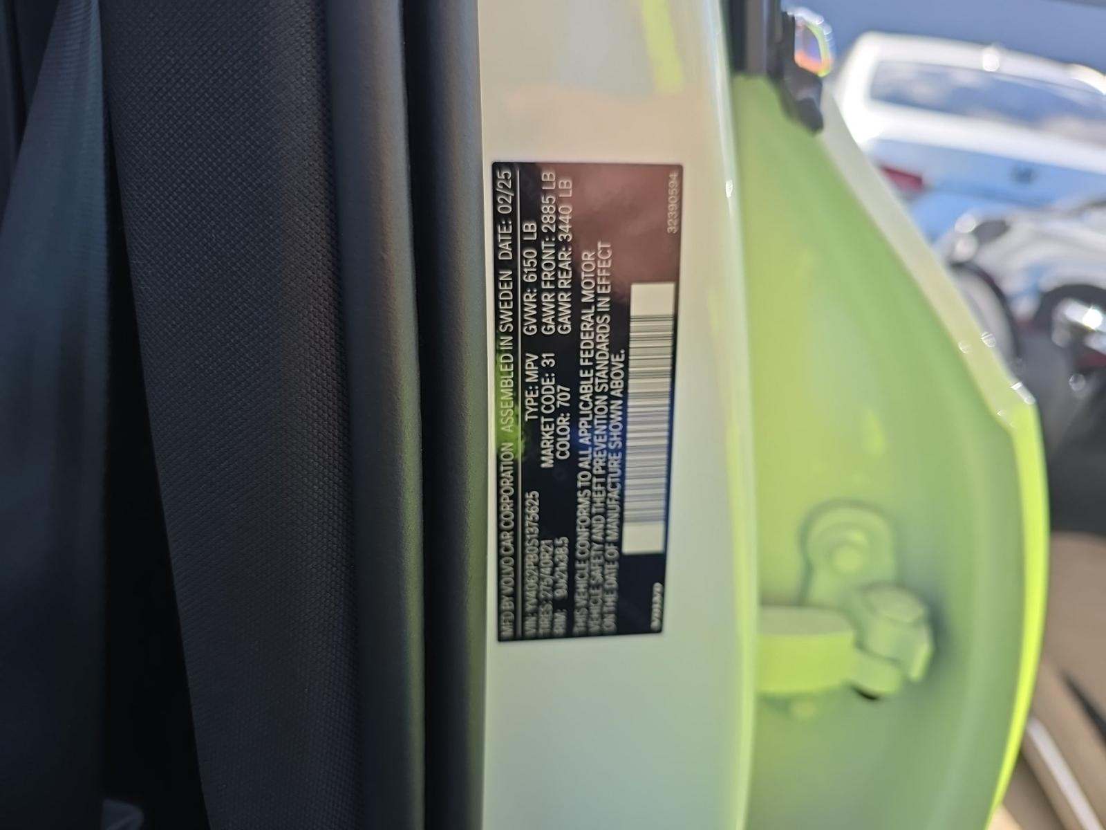 2025 Volvo XC90 B6 Plus AWD