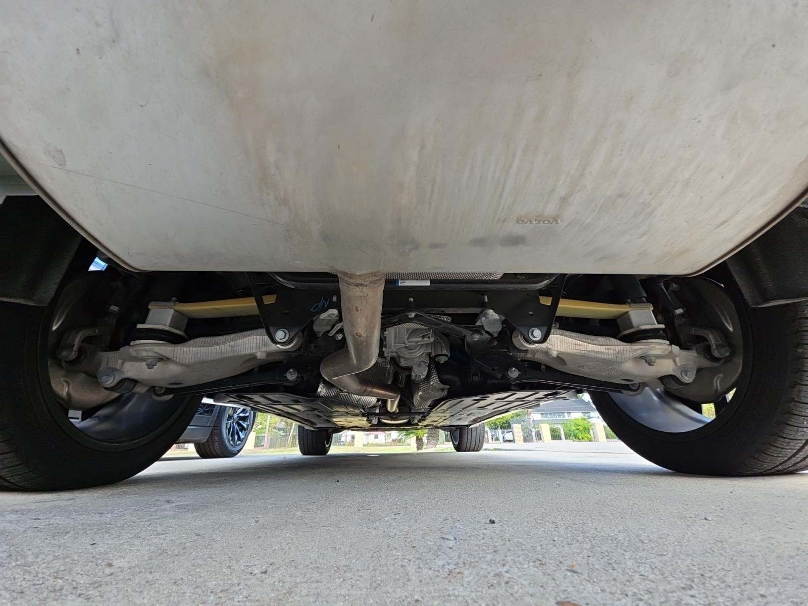 2025 Volvo XC90 B6 Plus AWD