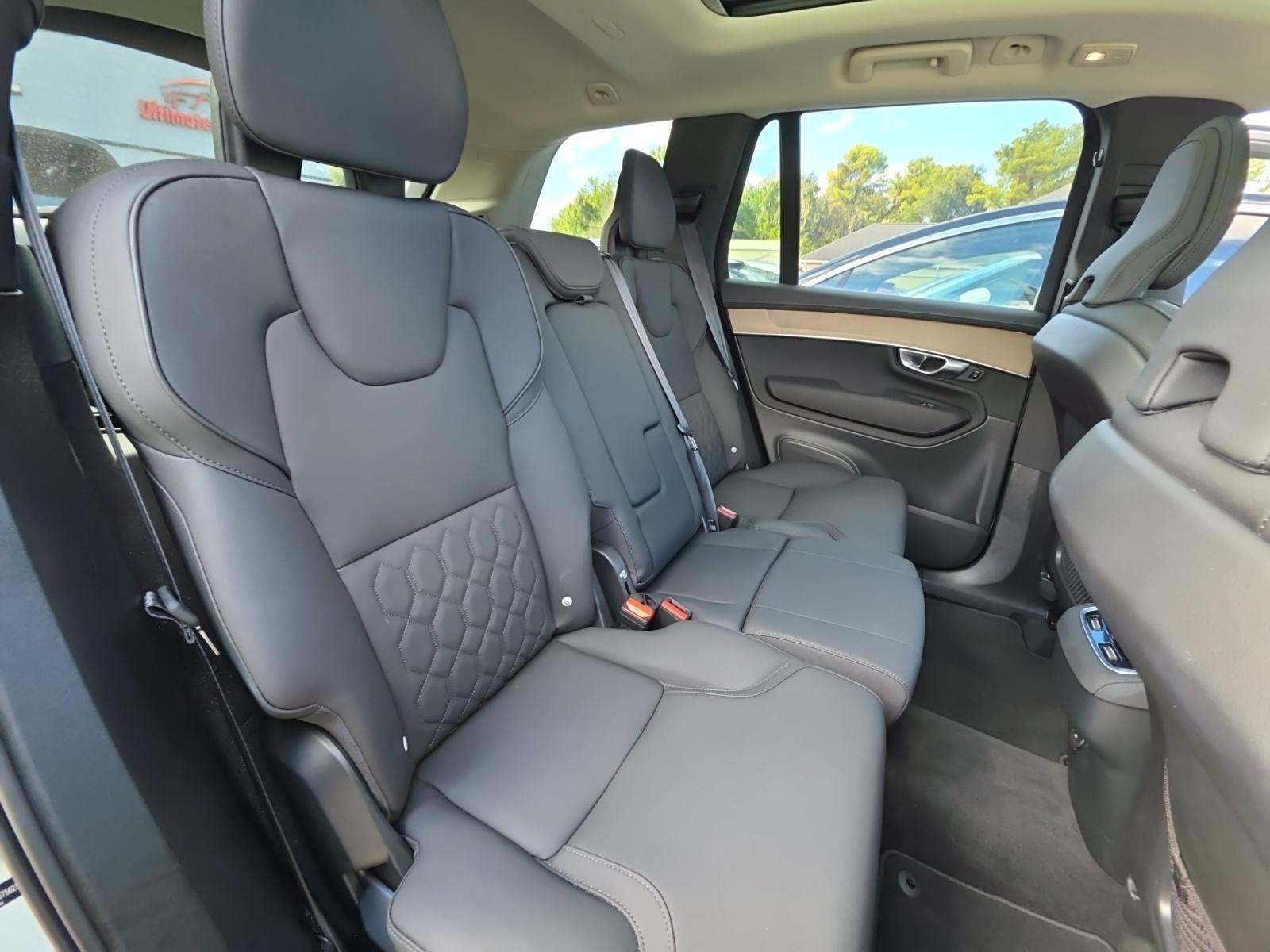 2025 Volvo XC90 B6 Plus AWD