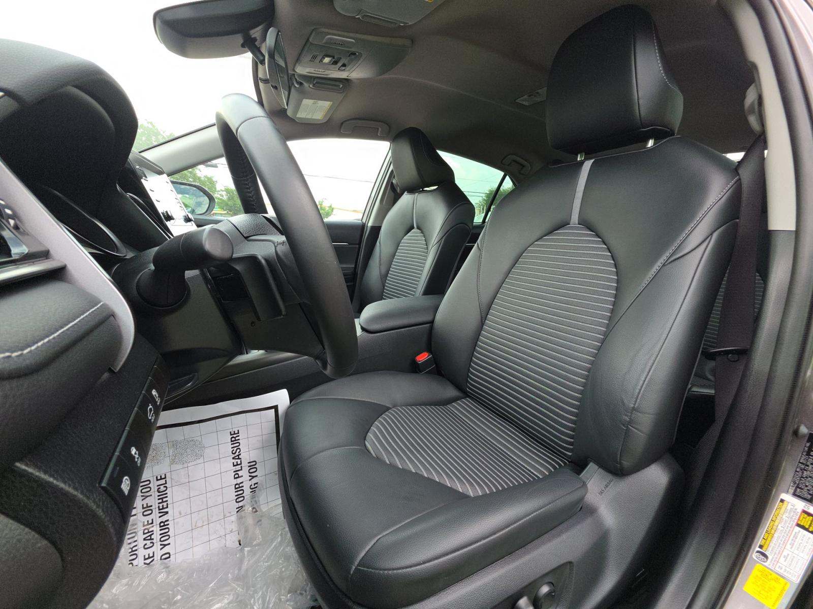 TOYOTA CAMRY - 6