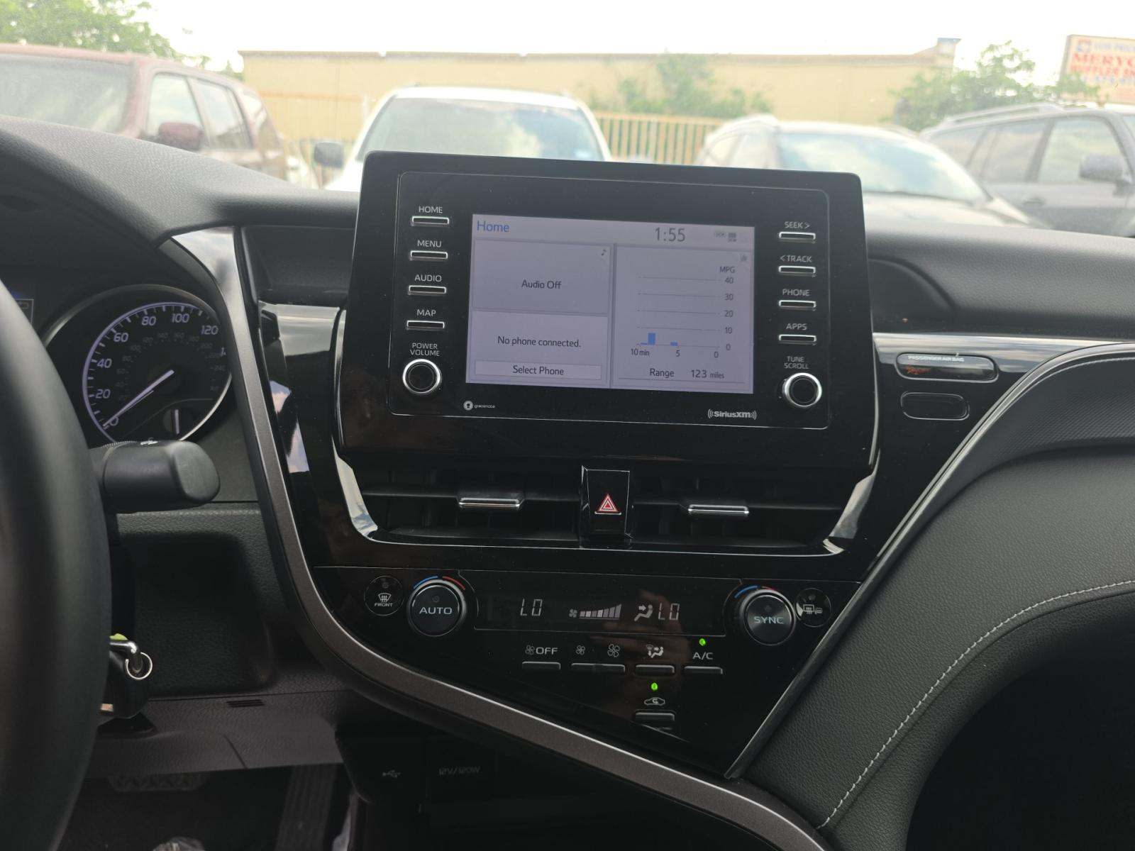 TOYOTA CAMRY - 10