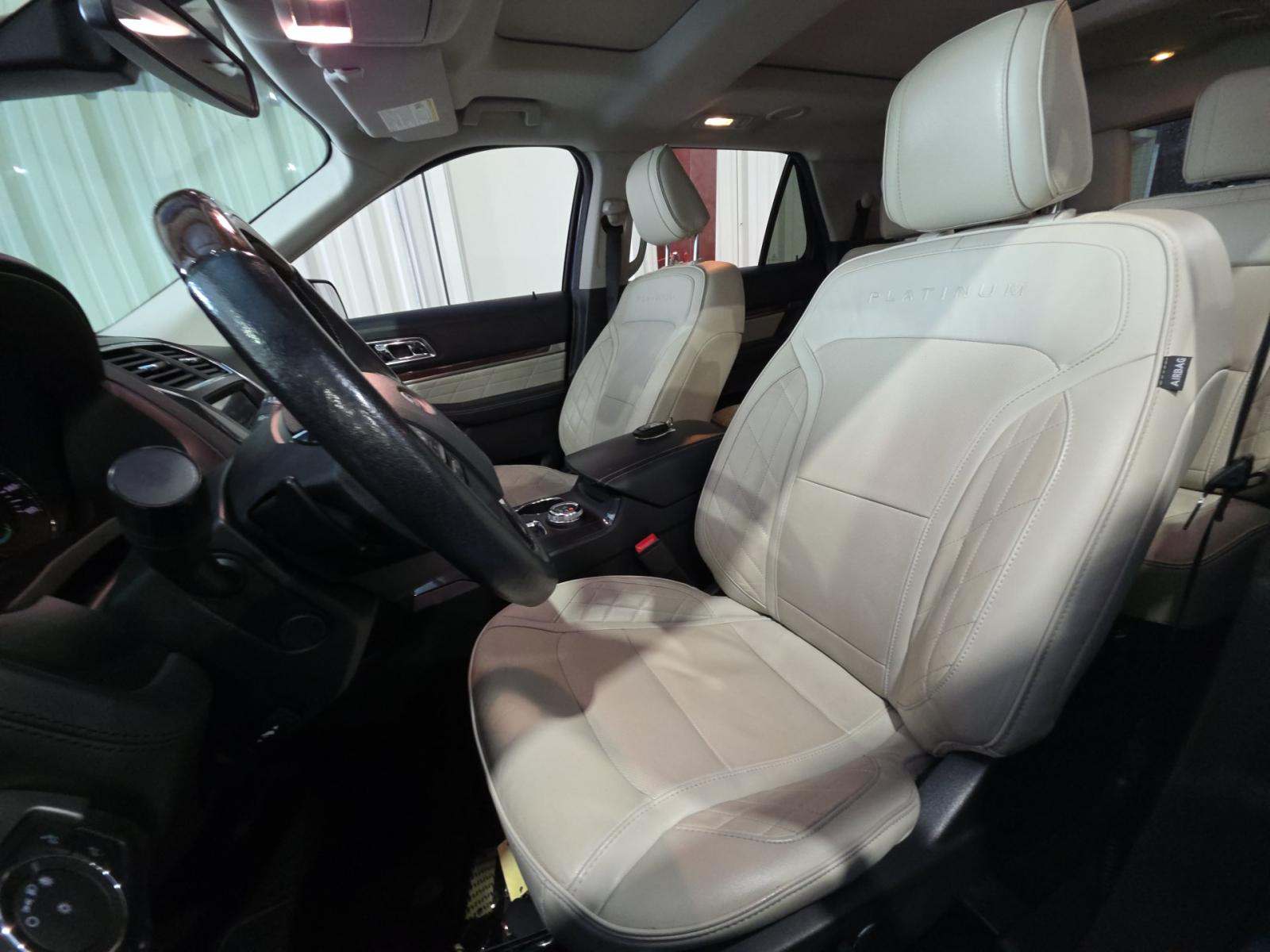 FORD EXPLORER - 6