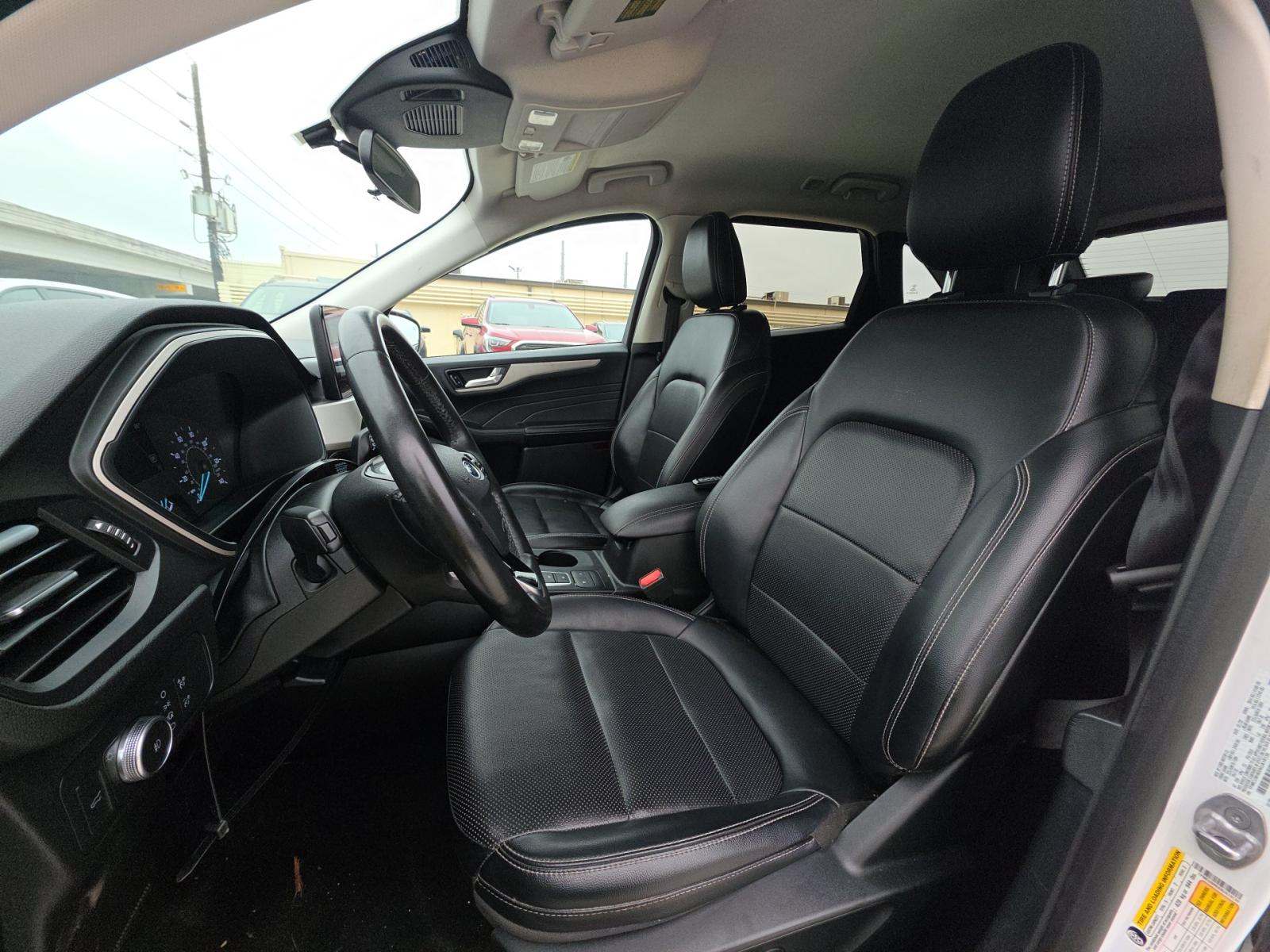2022 Ford Escape SEL AWD