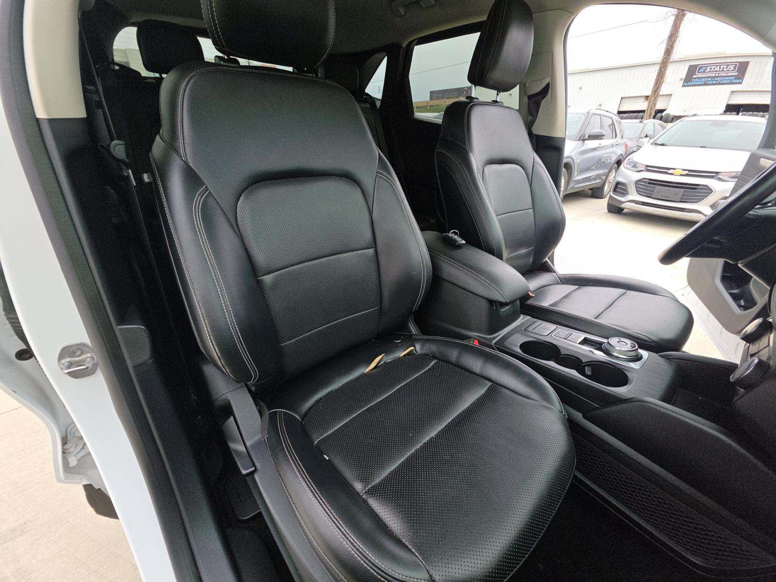 2022 Ford Escape SEL AWD