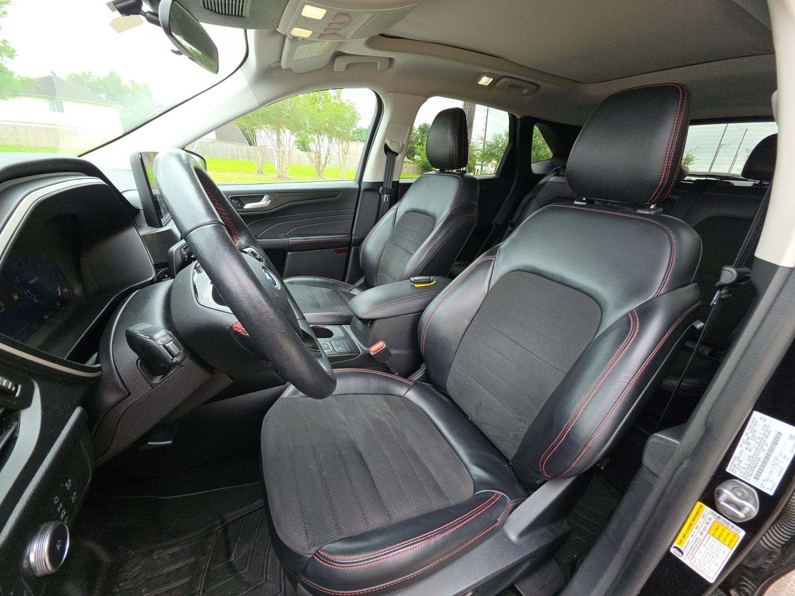 FORD ESCAPE - 2