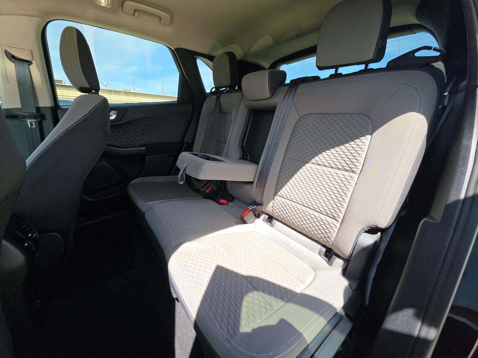 FORD ESCAPE - 9