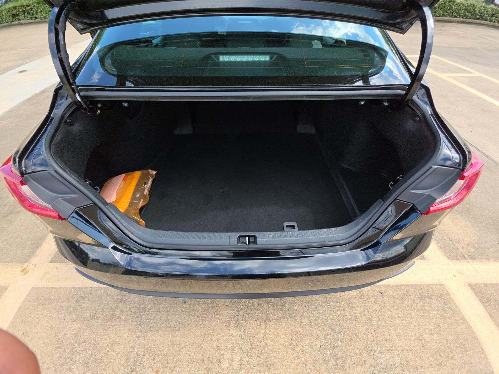 TOYOTA CAMRY - 10