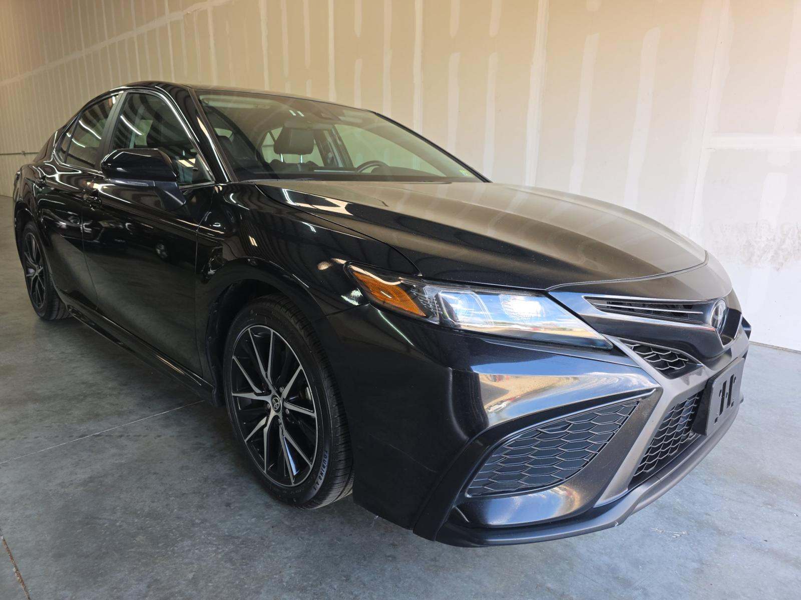 2024 Toyota Camry SE AWD
