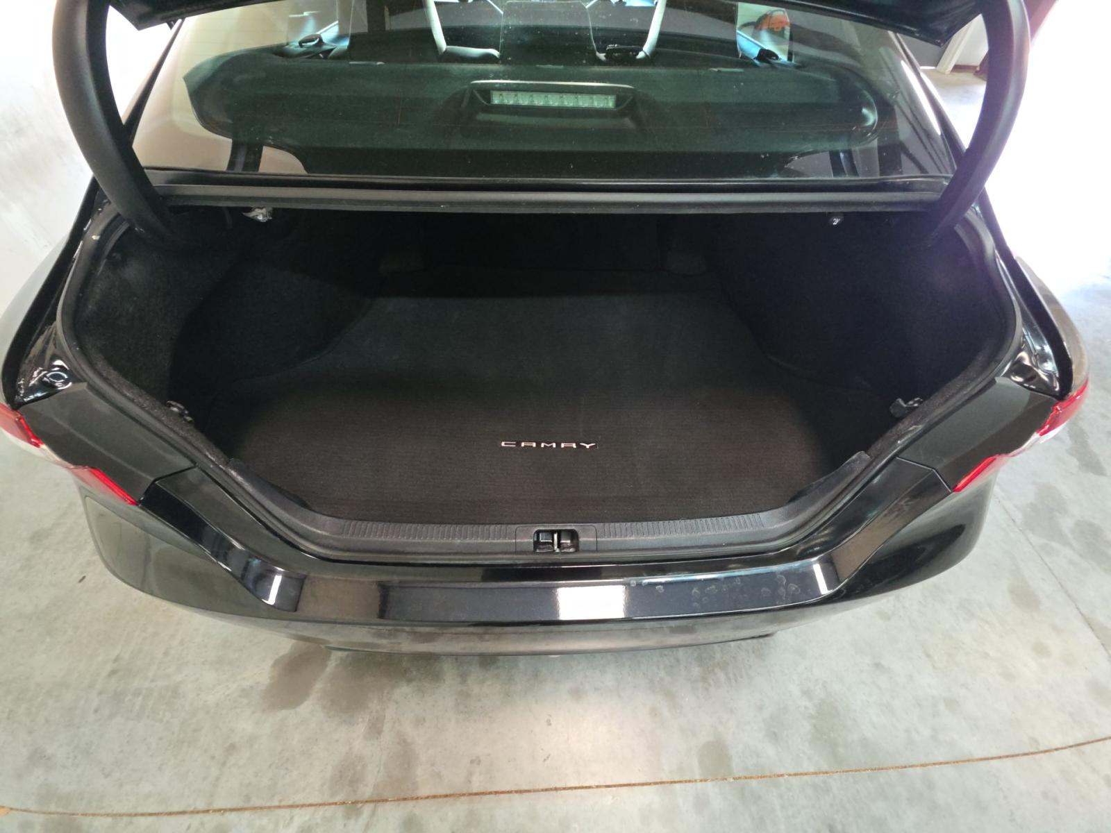 2024 Toyota Camry SE AWD