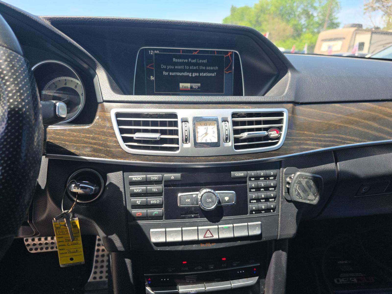 MERCEDES-BENZ E-CLASS - 10