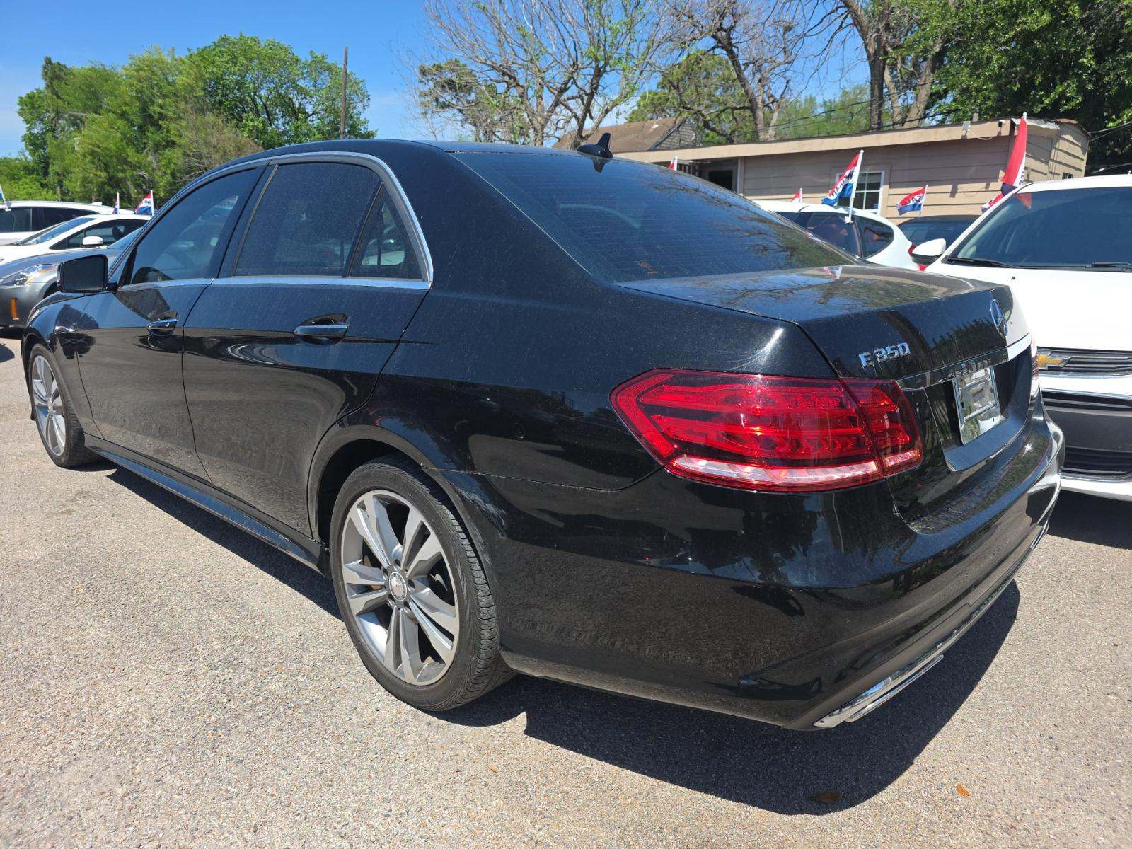 MERCEDES-BENZ E-CLASS - 2