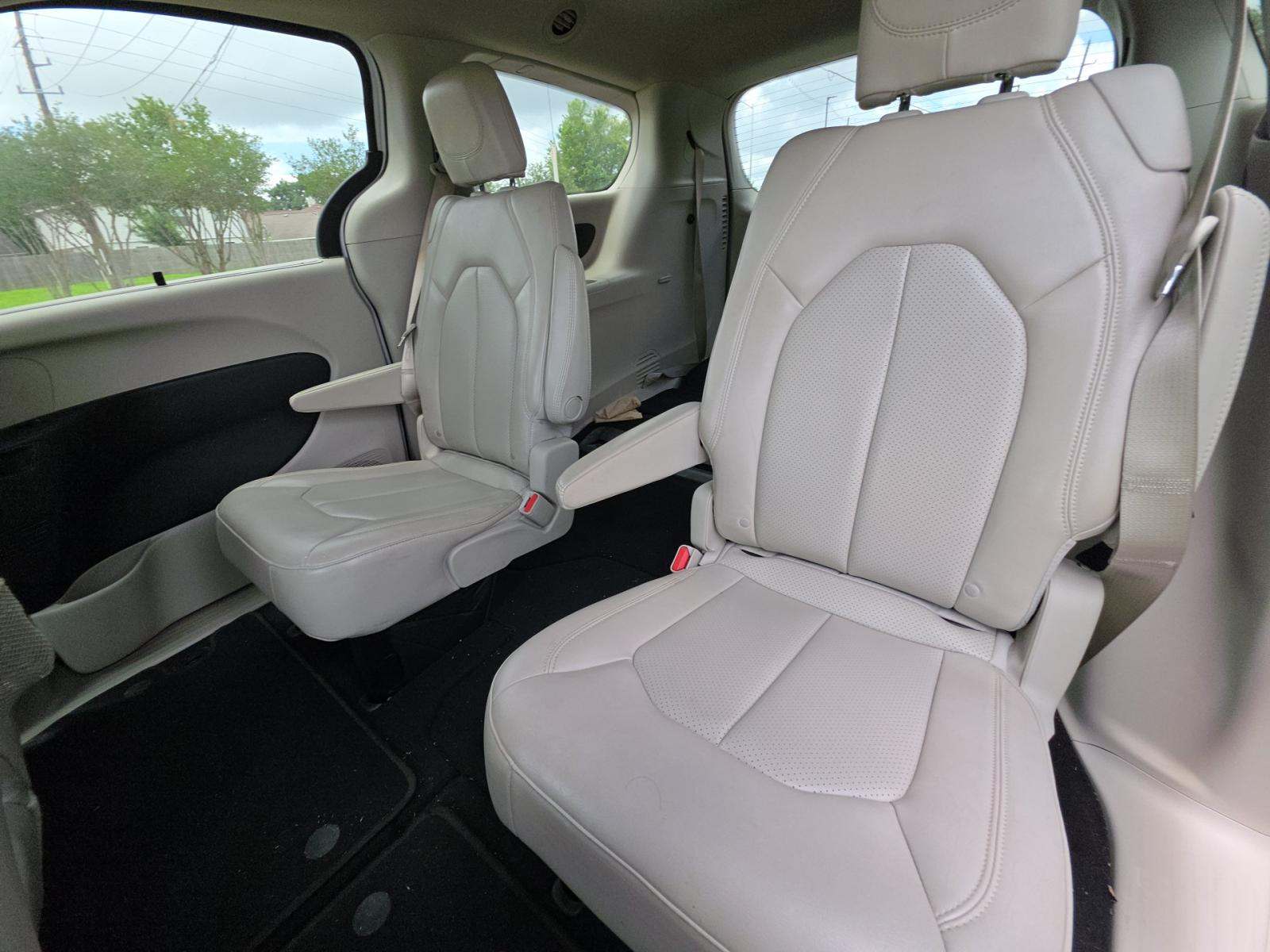 CHRYSLER VOYAGER - 9