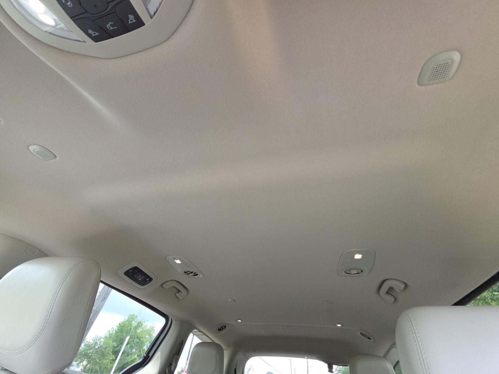CHRYSLER VOYAGER - 7