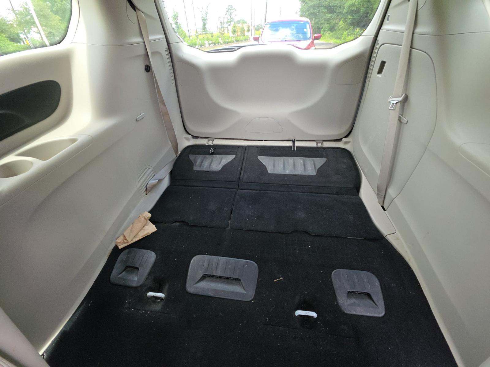 CHRYSLER VOYAGER - 10