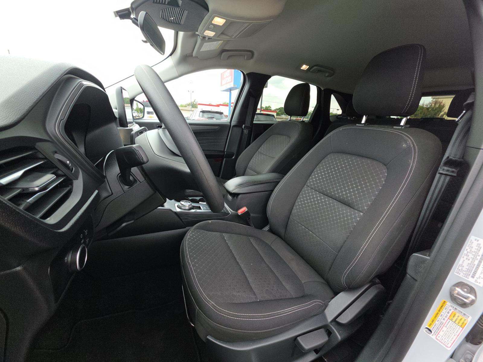 FORD ESCAPE - 2