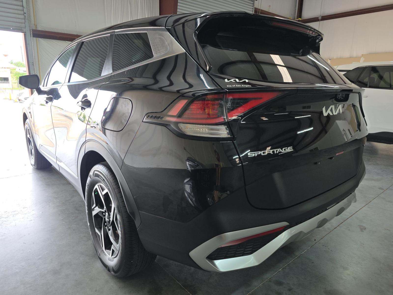 2025 Kia Sportage LX AWD