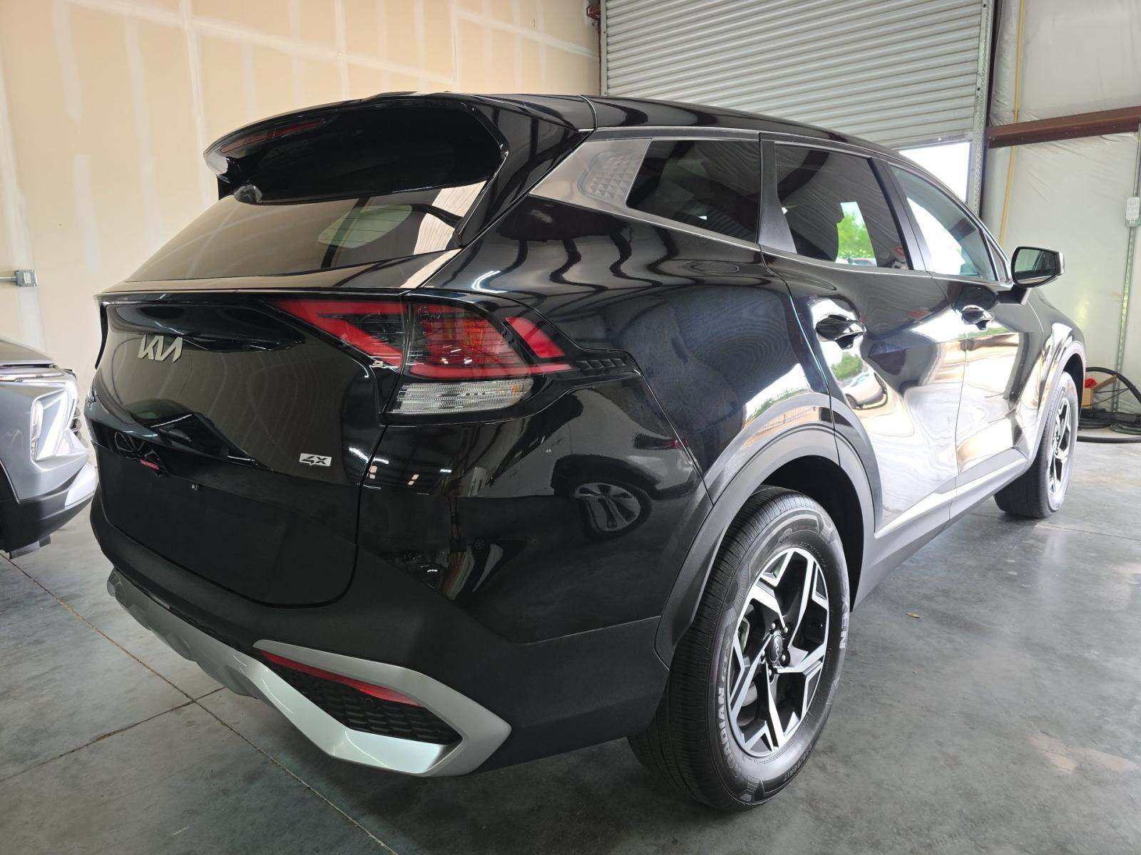 2025 Kia Sportage LX AWD